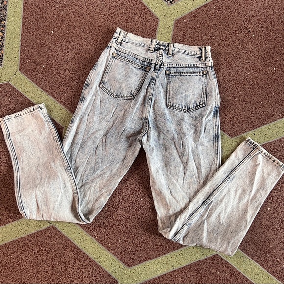 80s acid washed jeans by Chazzz size 26” waist. Great condition. - Picture 4 of 5